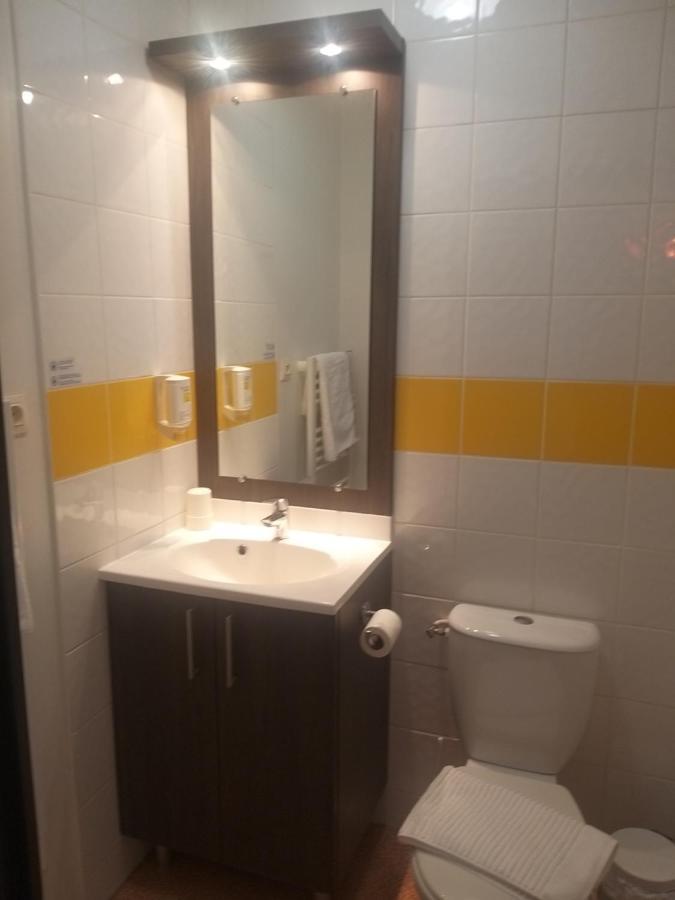Studio Privatif Dans Hotel Residence Nimes Gare Exterior foto