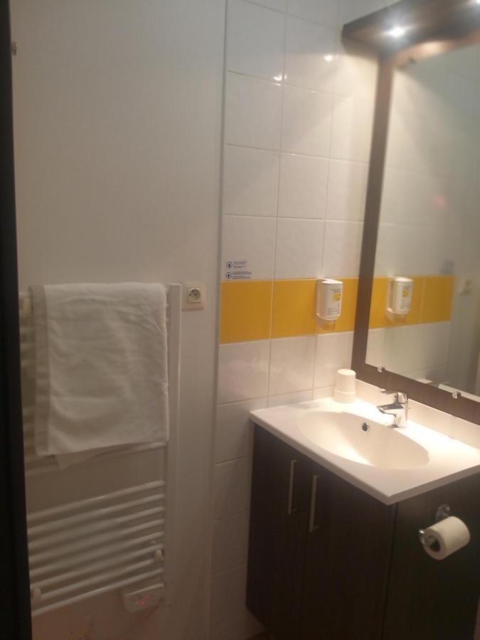 Studio Privatif Dans Hotel Residence Nimes Gare Exterior foto