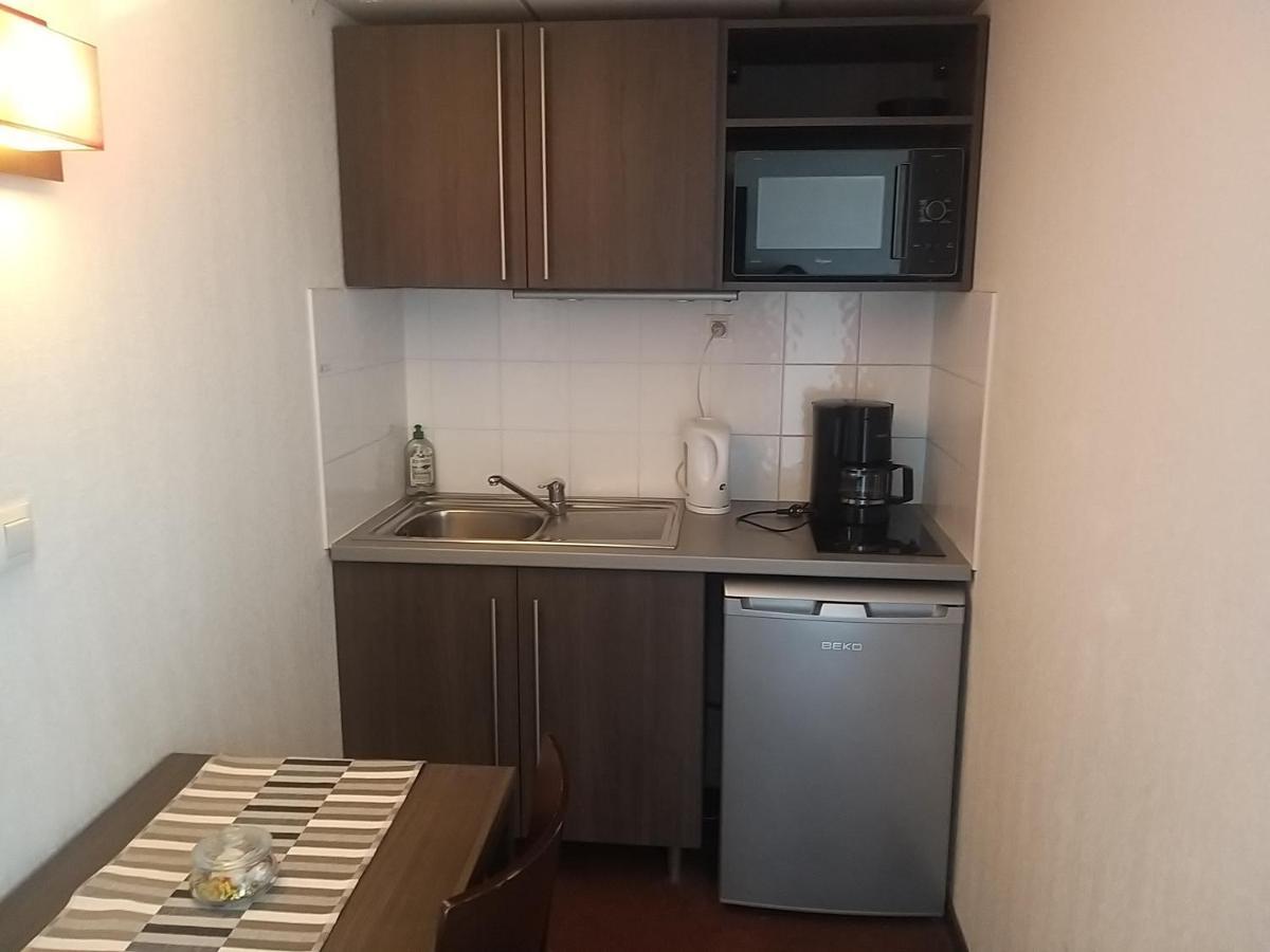 Studio Privatif Dans Hotel Residence Nimes Gare Exterior foto